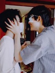 一个致敬韩寒成年版本下载